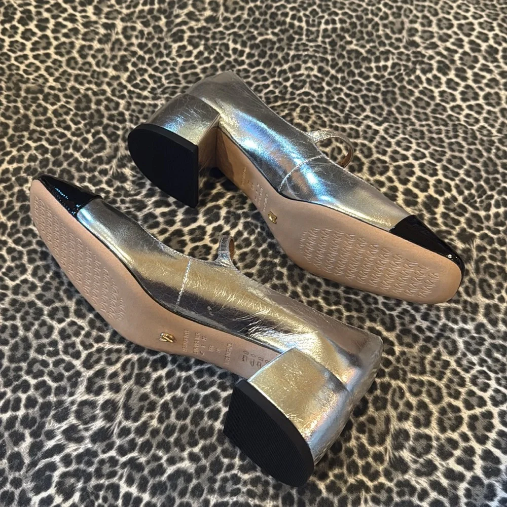 Anthropologie Vicenza ColorBlock MaryJanes Silver Patent Black Size 40 NIB